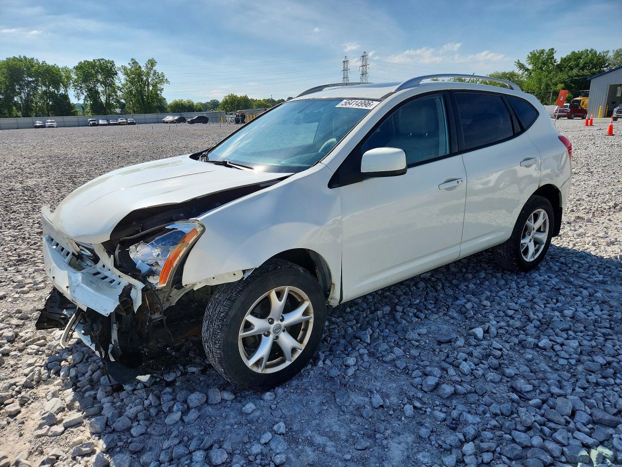 Salvage Nissan Rogue Image