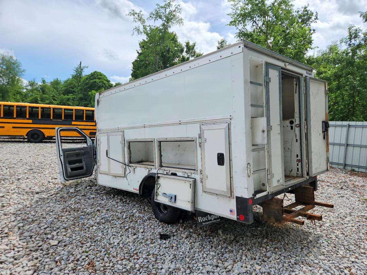 Ford Econoline E350 Super Duty Van