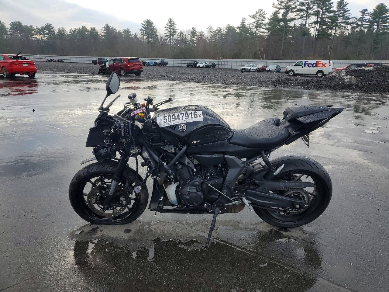 Yamaha Yzfr7