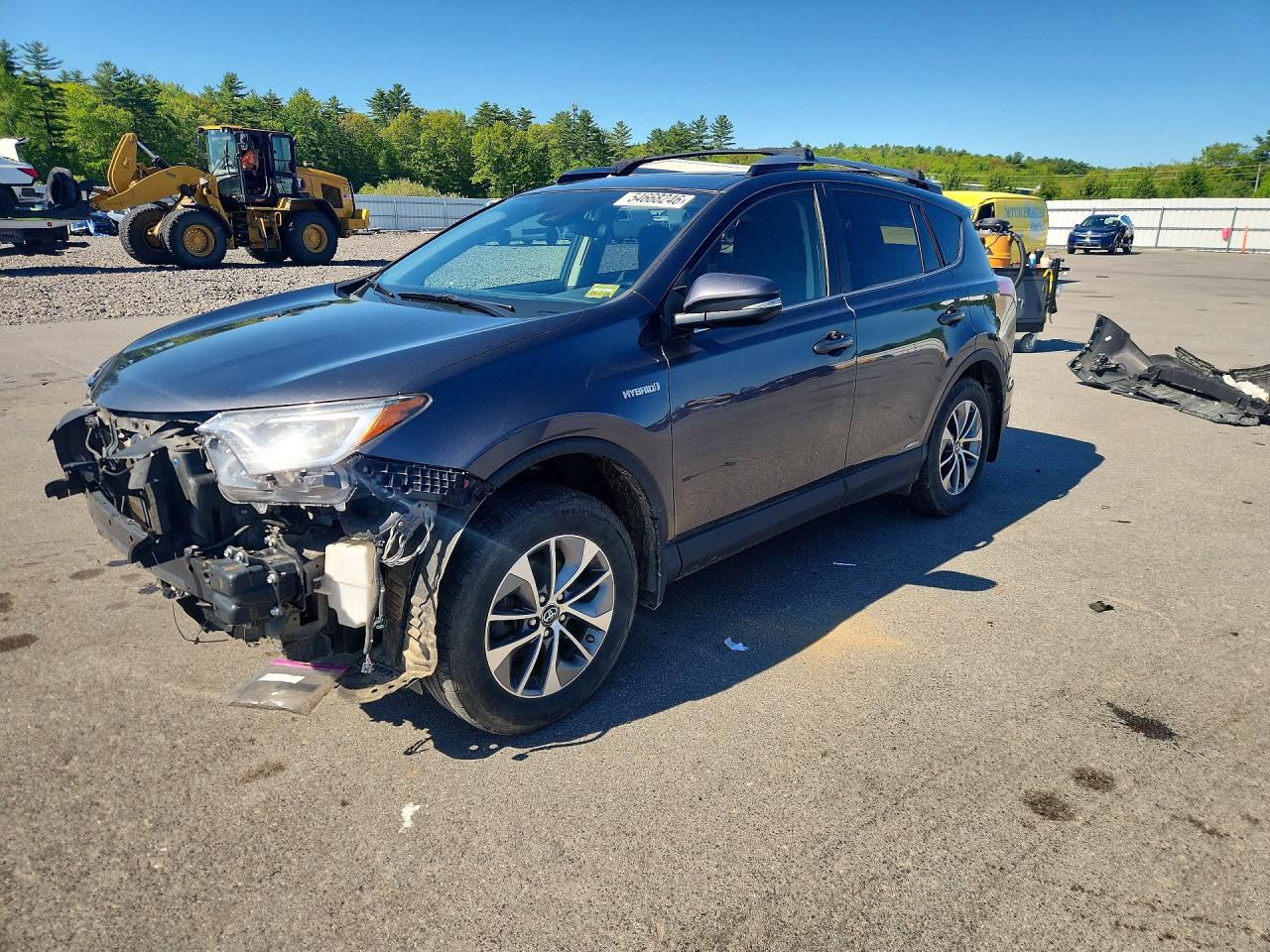 Salvage Toyota RAV4 Image
