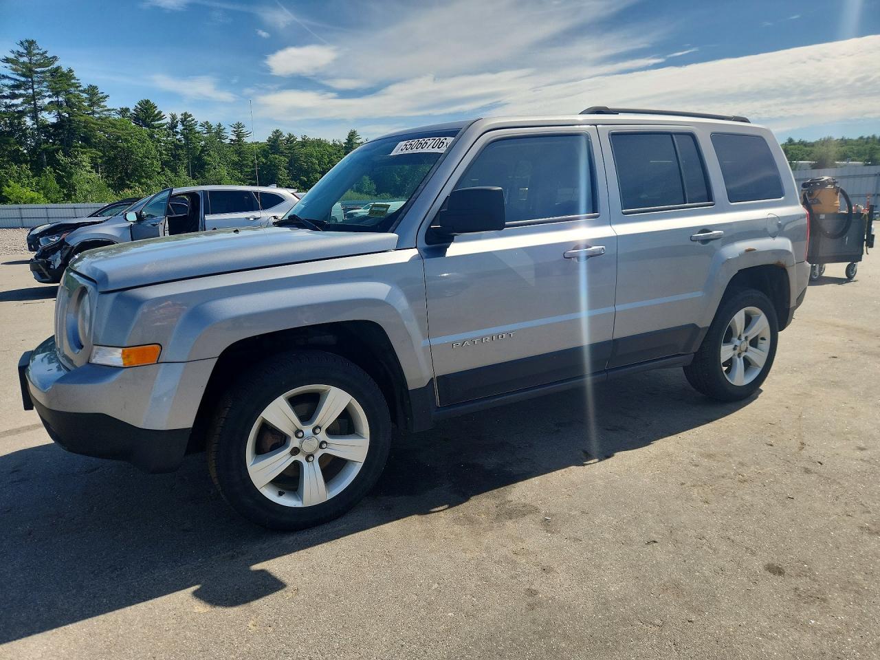 Salvage Jeep Patriot Image