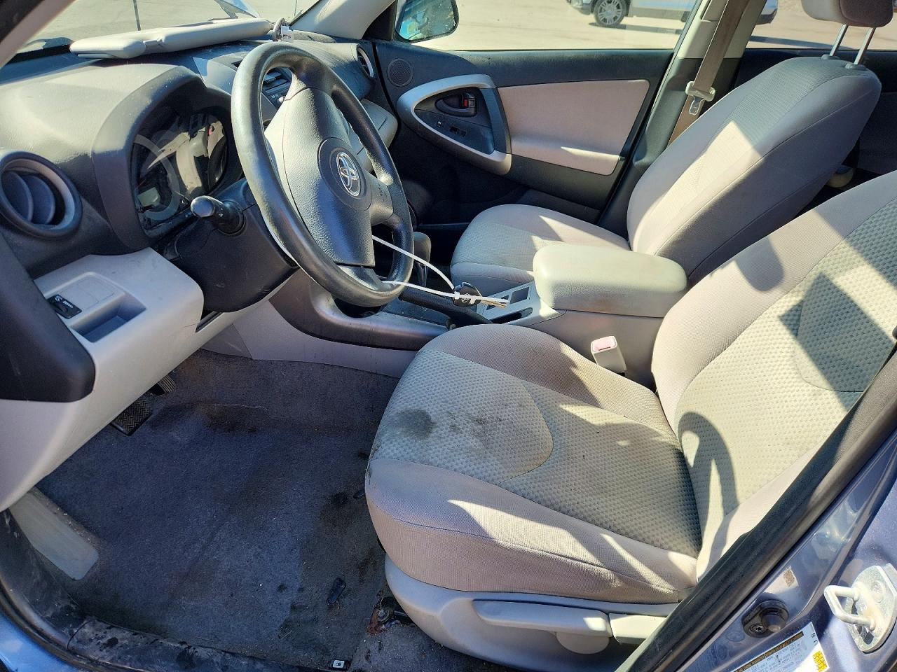 Toyota RAV4 Base