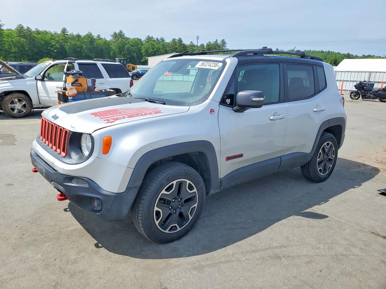 Salvage Jeep Renegade Image
