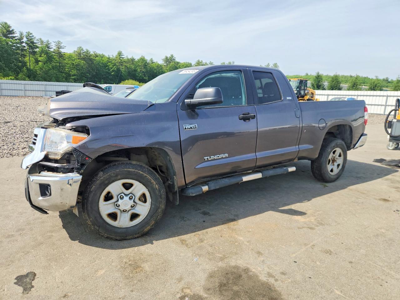 Salvage Toyota Tundra Image