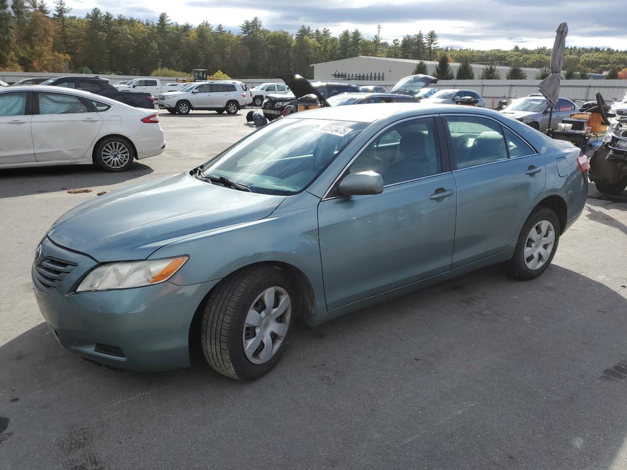 Salvage Toyota Camry Image
