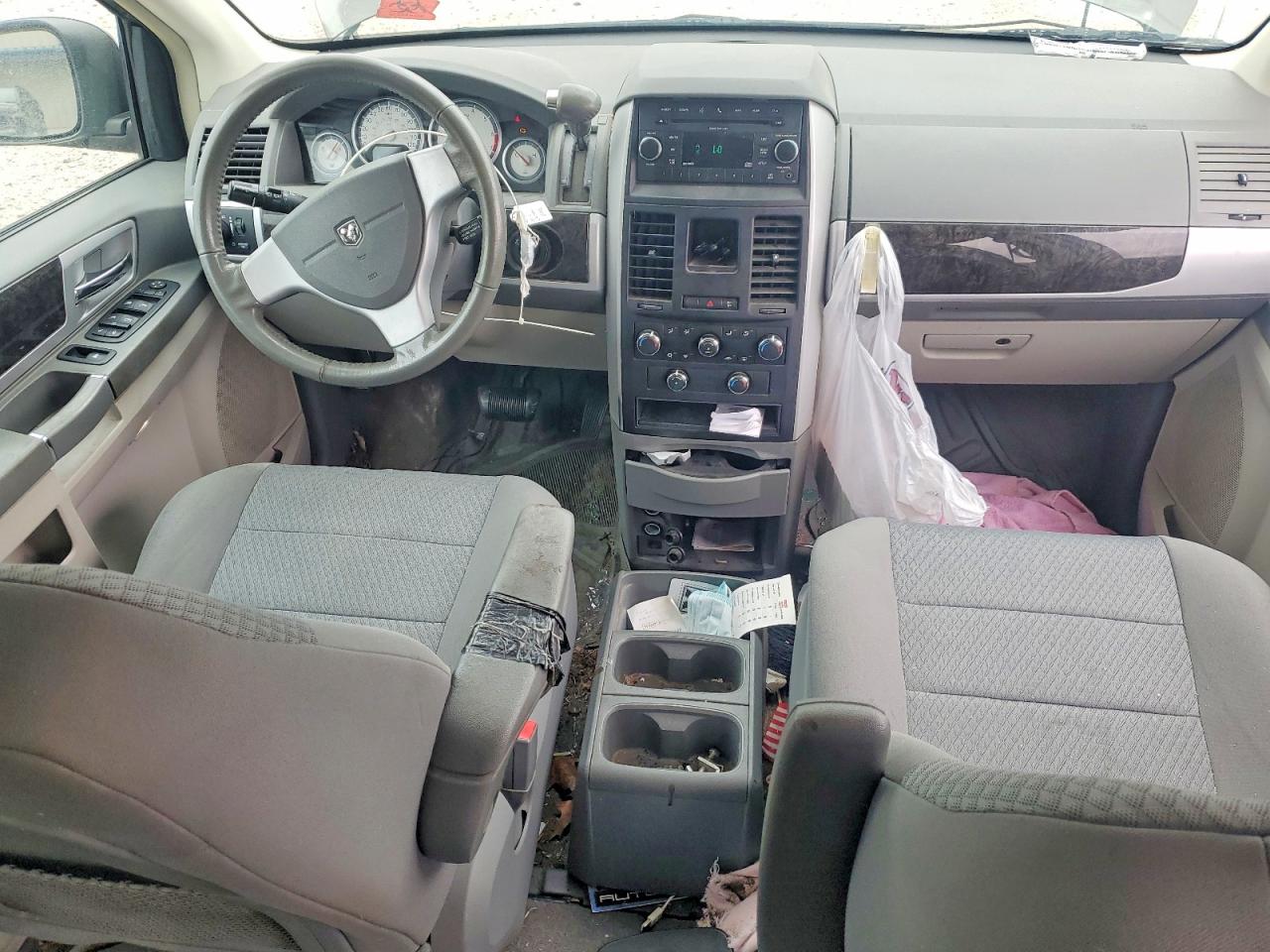 Dodge Caravan Sxt