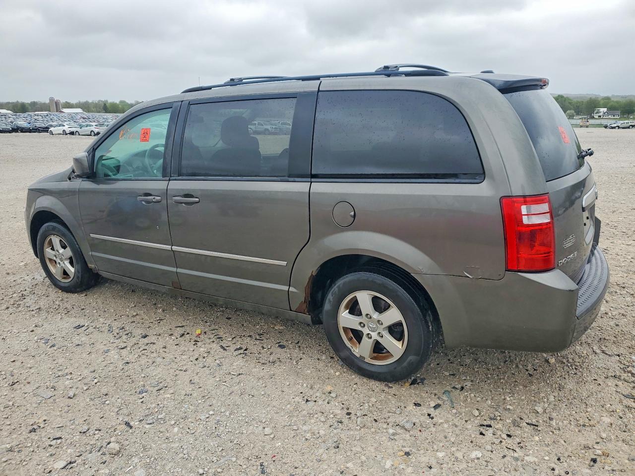 Dodge Caravan Sxt