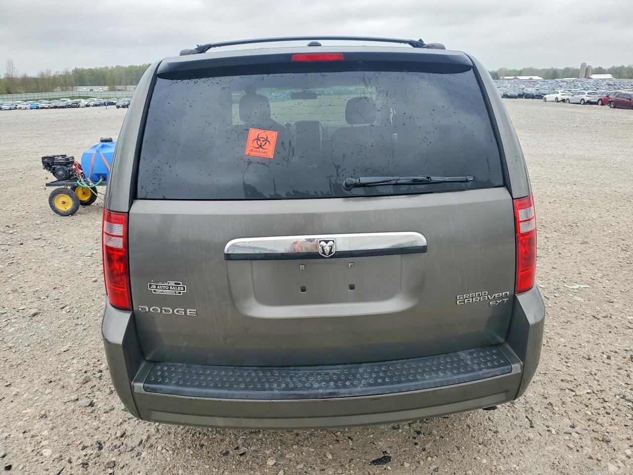 Dodge Caravan Sxt