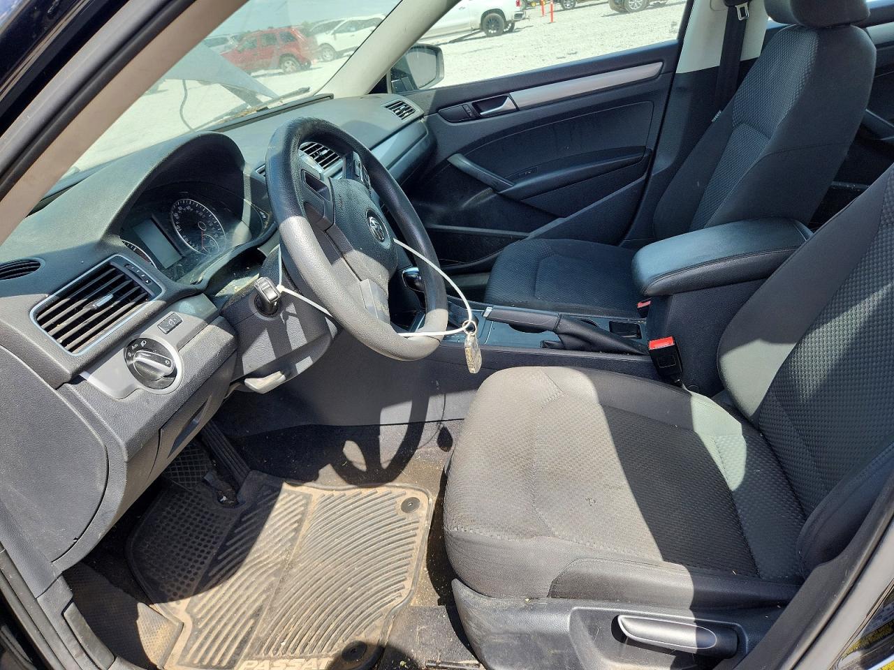 Volkswagen Passat S