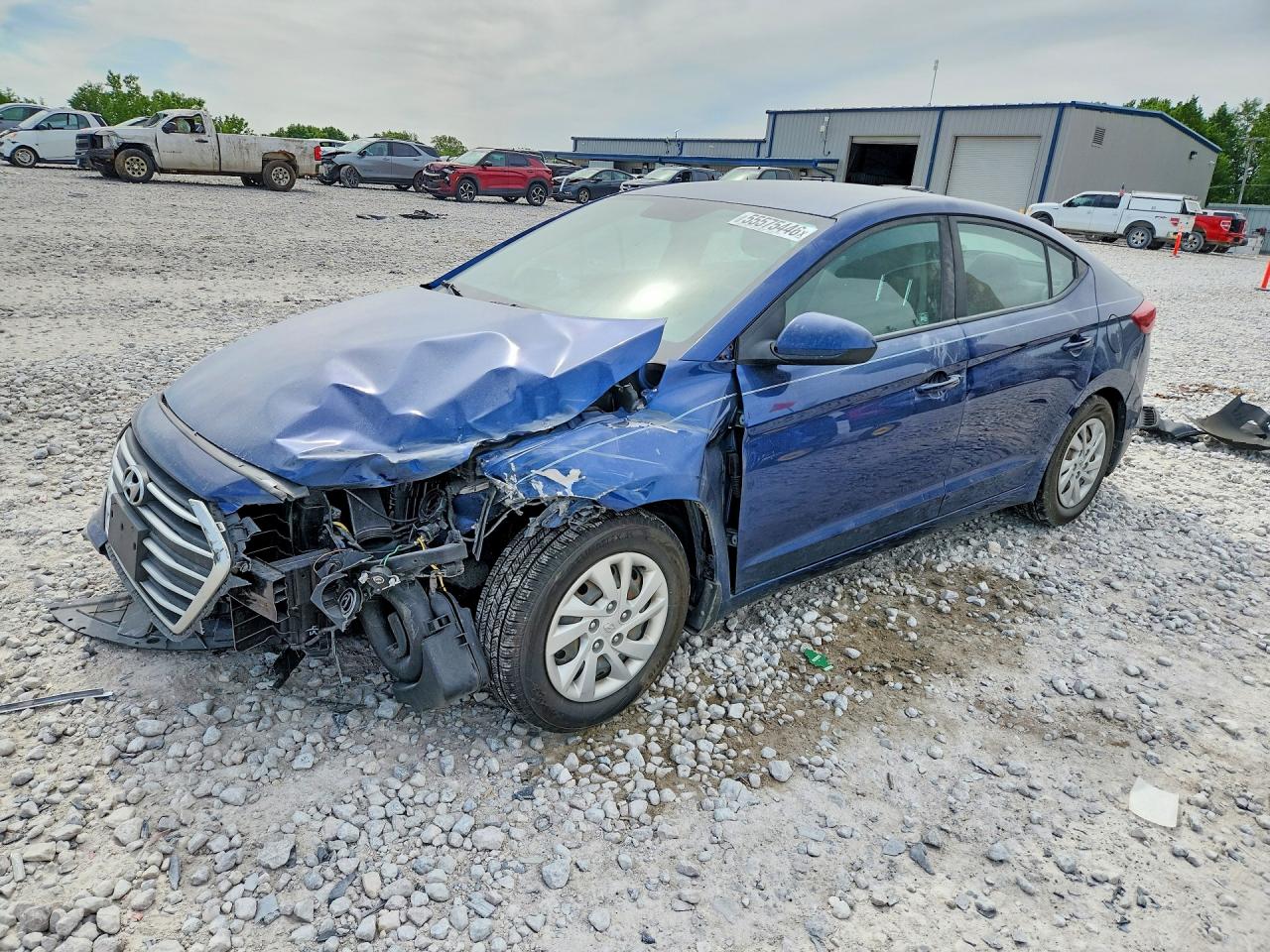 Salvage Hyundai ELANTRA Image