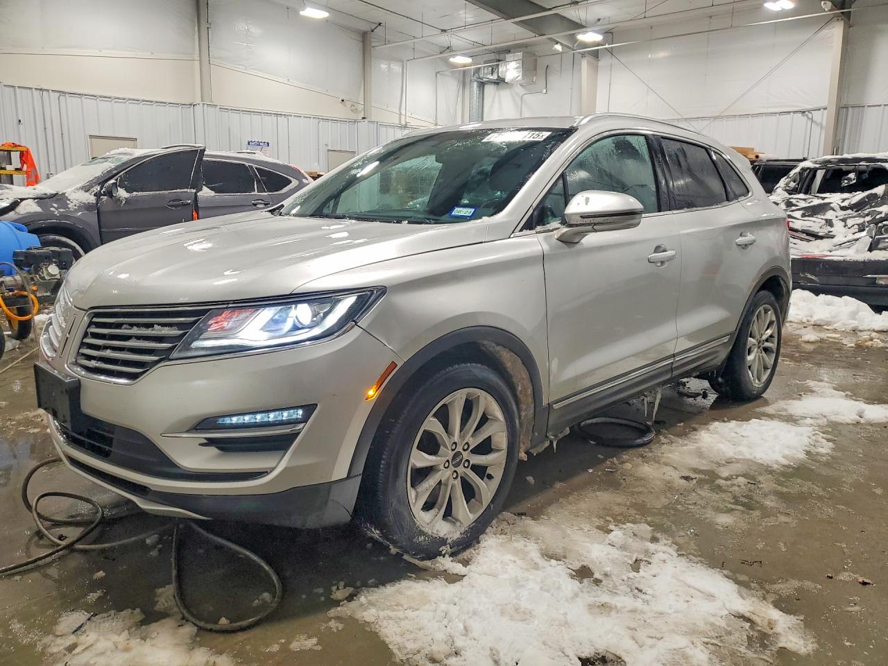 Salvage Lincoln MKZ Image