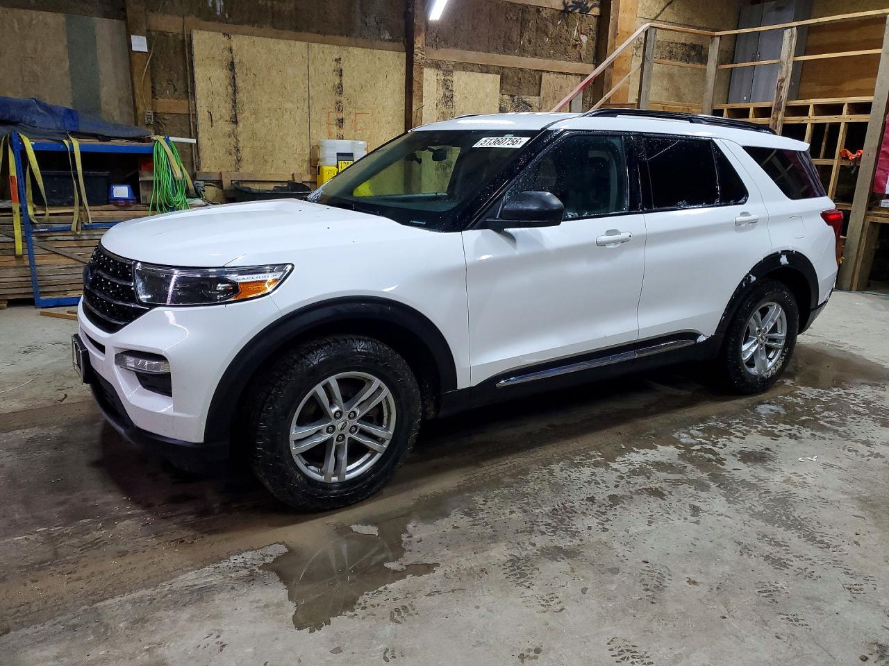 Salvage Ford Explorer Image