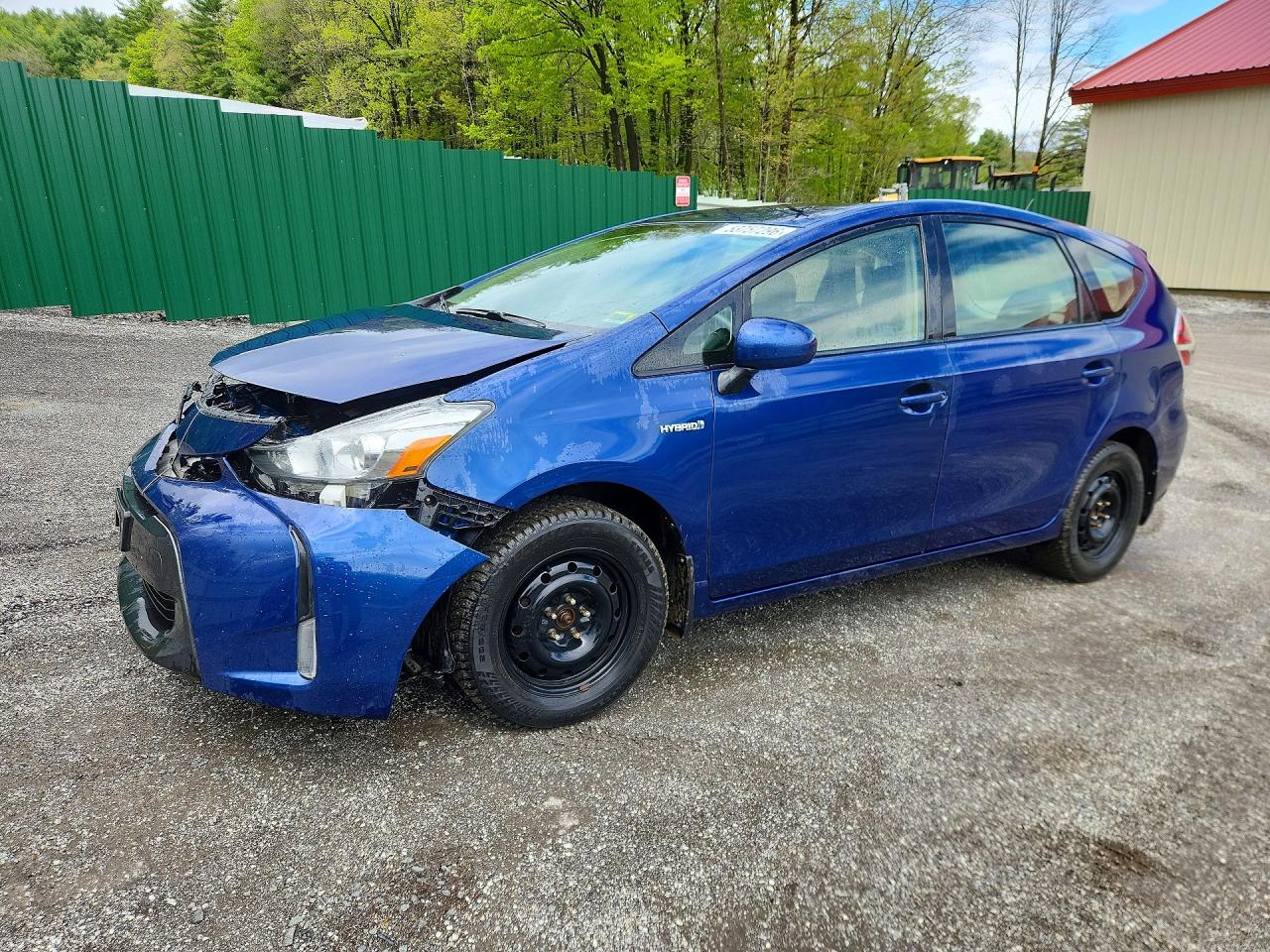 Salvage Toyota Prius Image