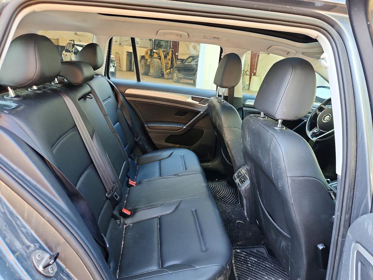 Volkswagen Golf S