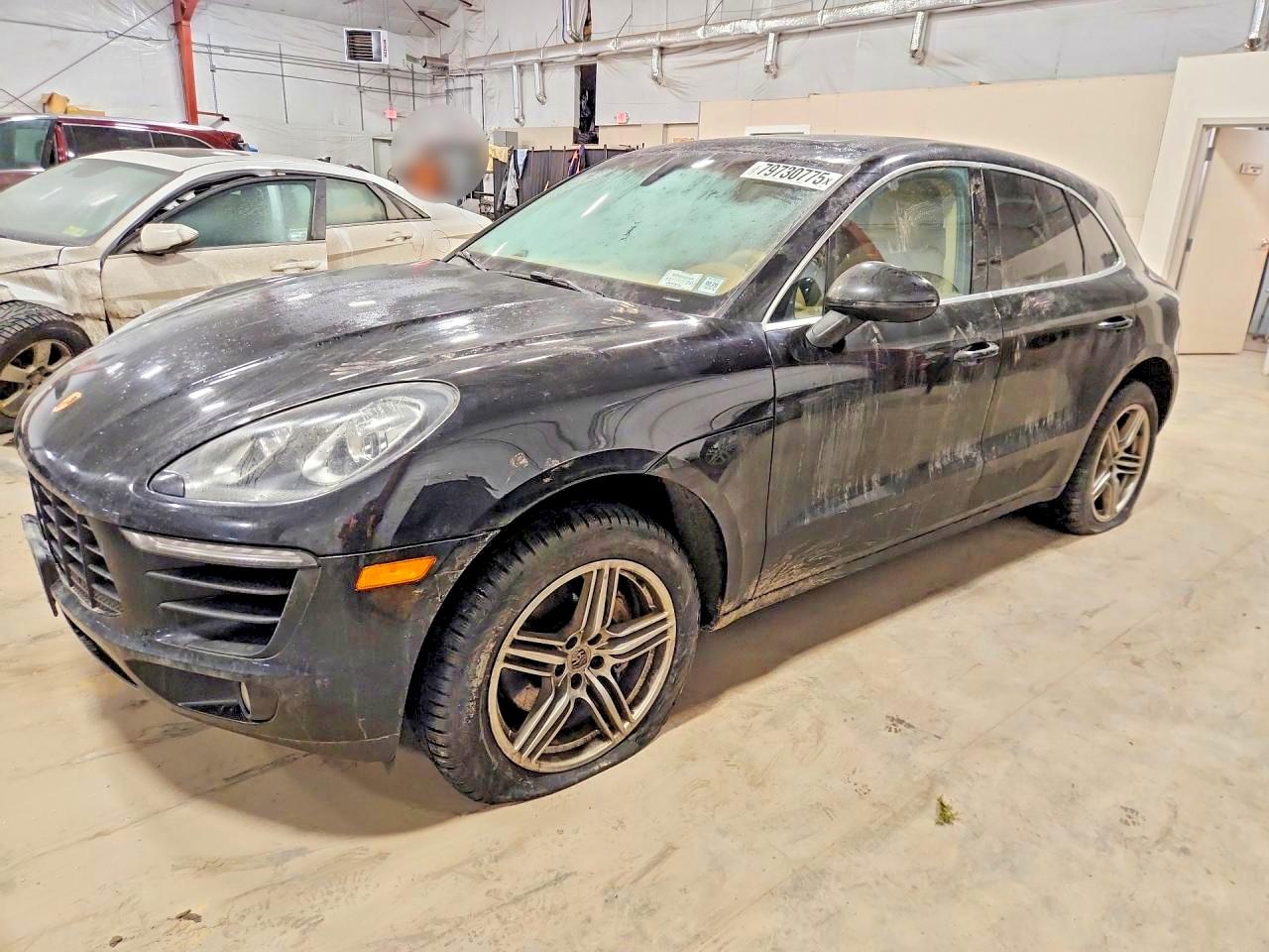 2015 Porsche Macan WP1AB2A53FL******