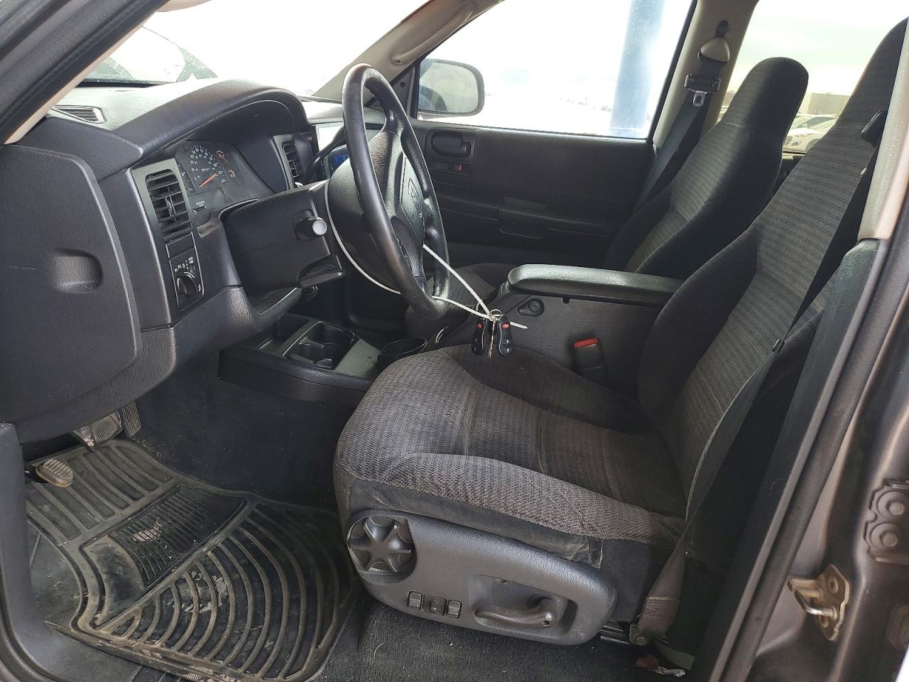 Dodge Dakota Quad Slt