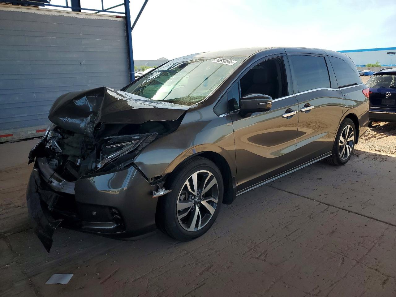 Salvage Honda Odyssey Image