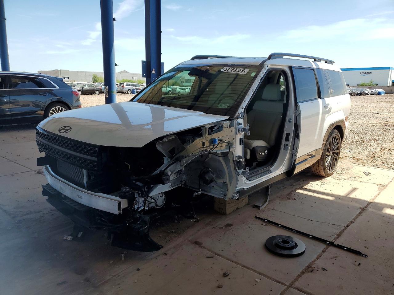 Salvage Hyundai SANTA FE Image