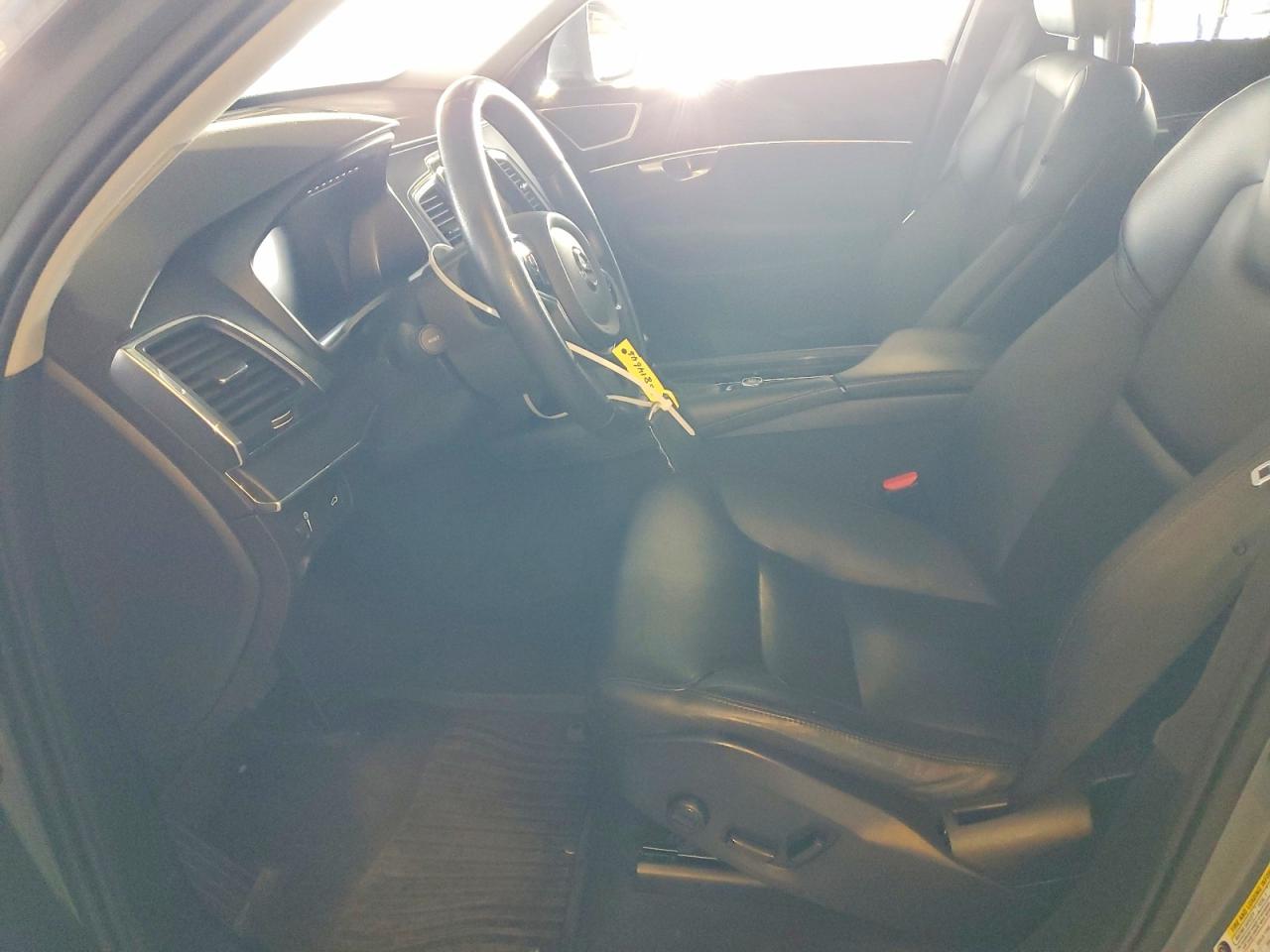 Volvo XC90 T5 Momentum