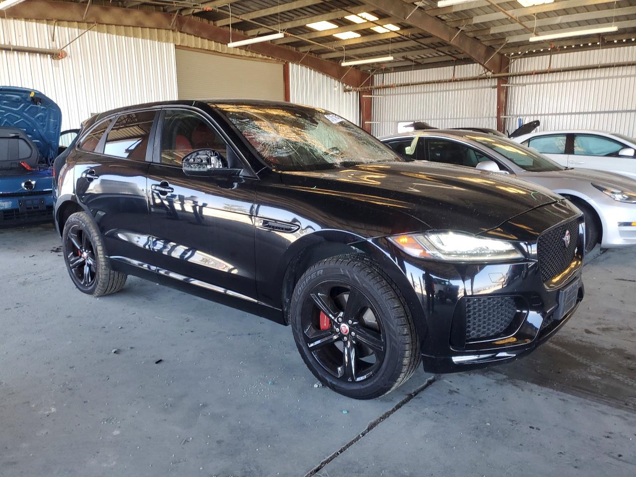 Jaguar F-PACE S