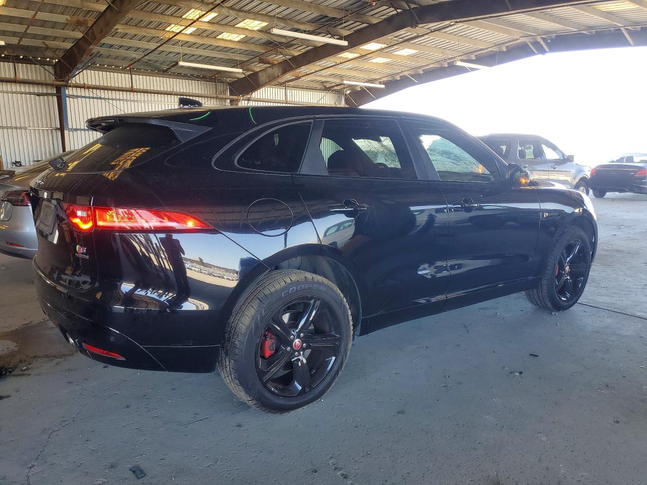 Jaguar F-PACE S
