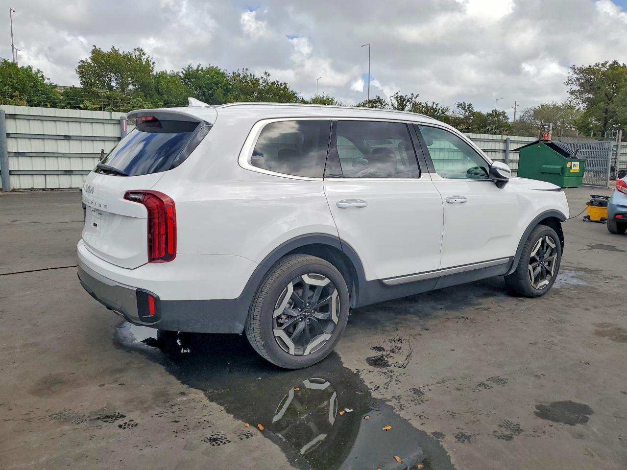 Kia Telluride S