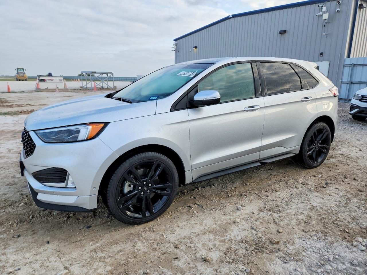 Salvage Ford Edge Image