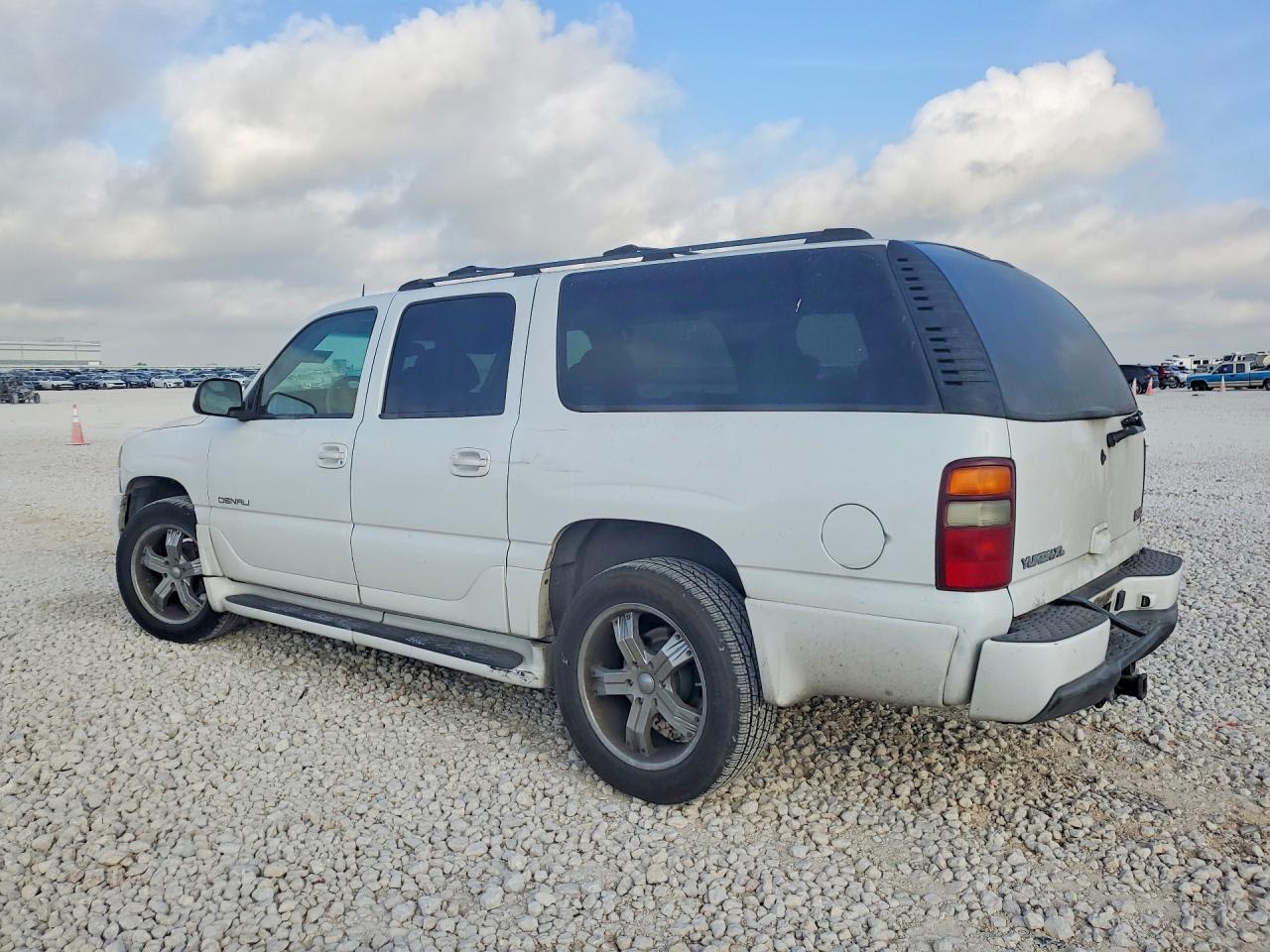 GMC Yukon Denali