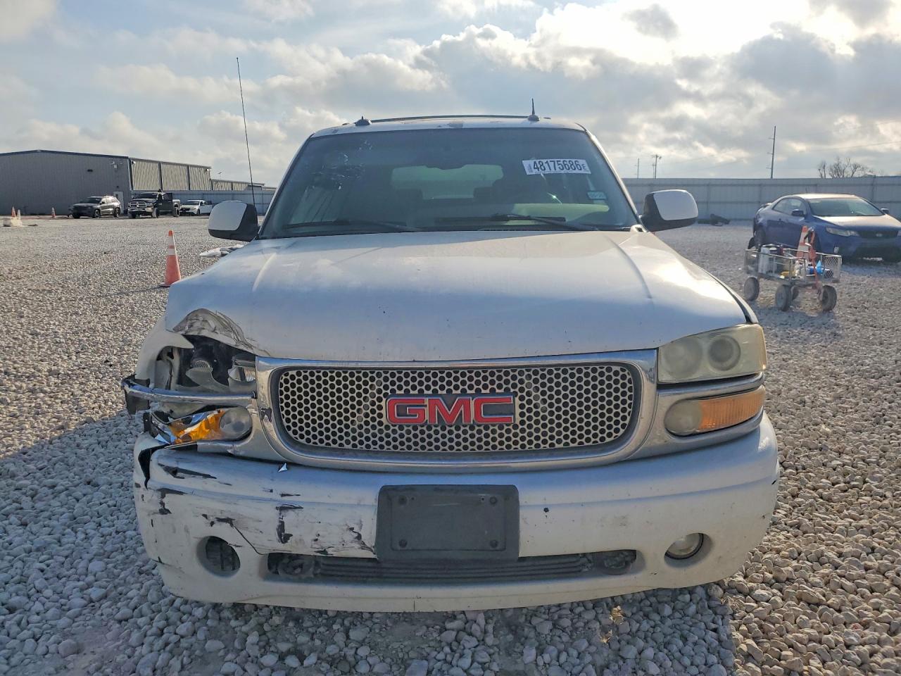 GMC Yukon Denali