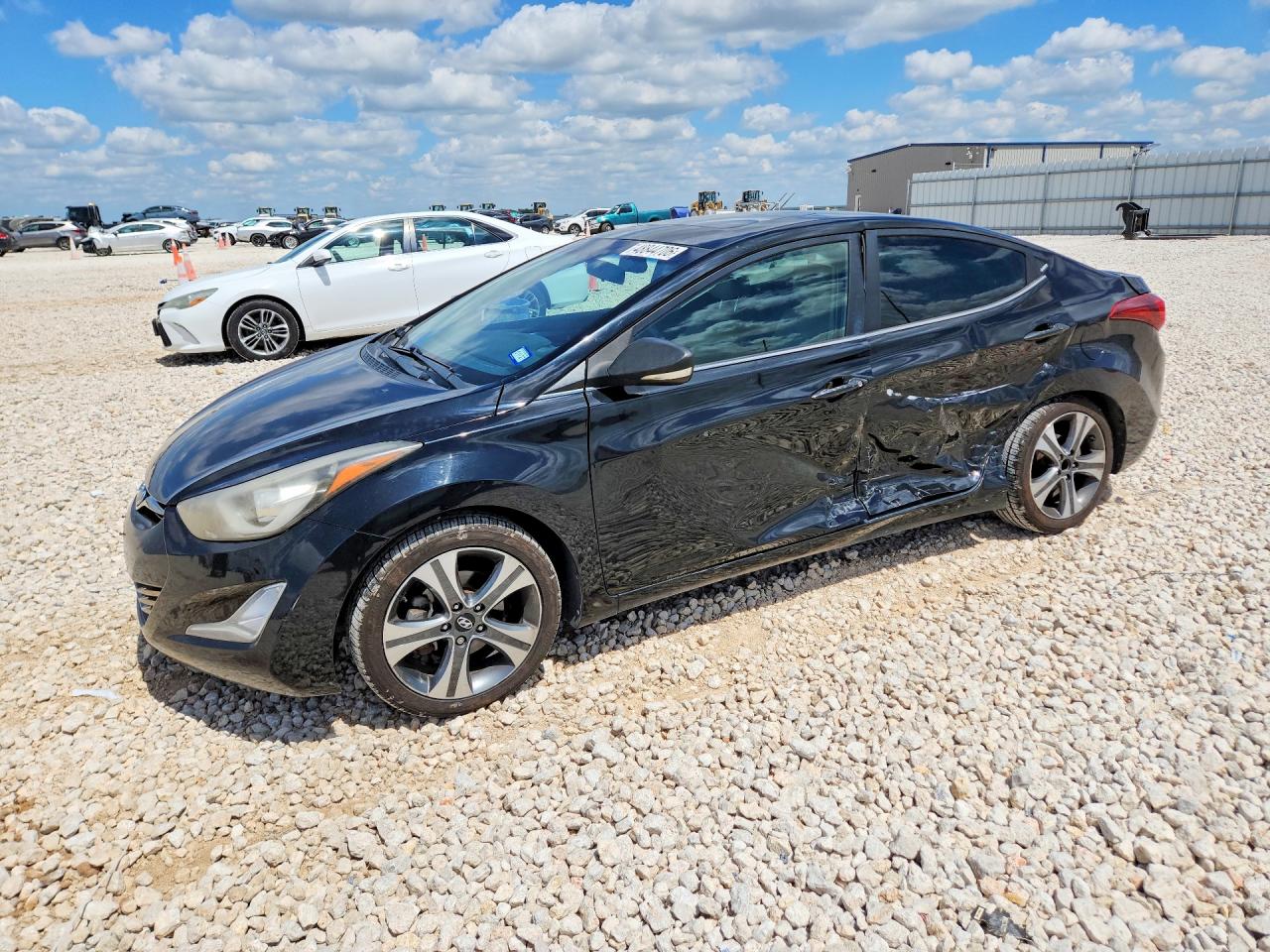 Salvage Hyundai ELANTRA Image