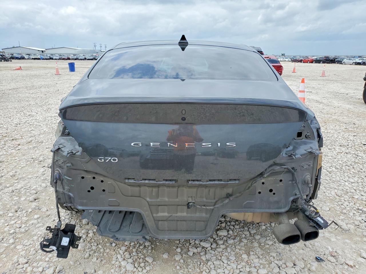Genesis G70 2.0t