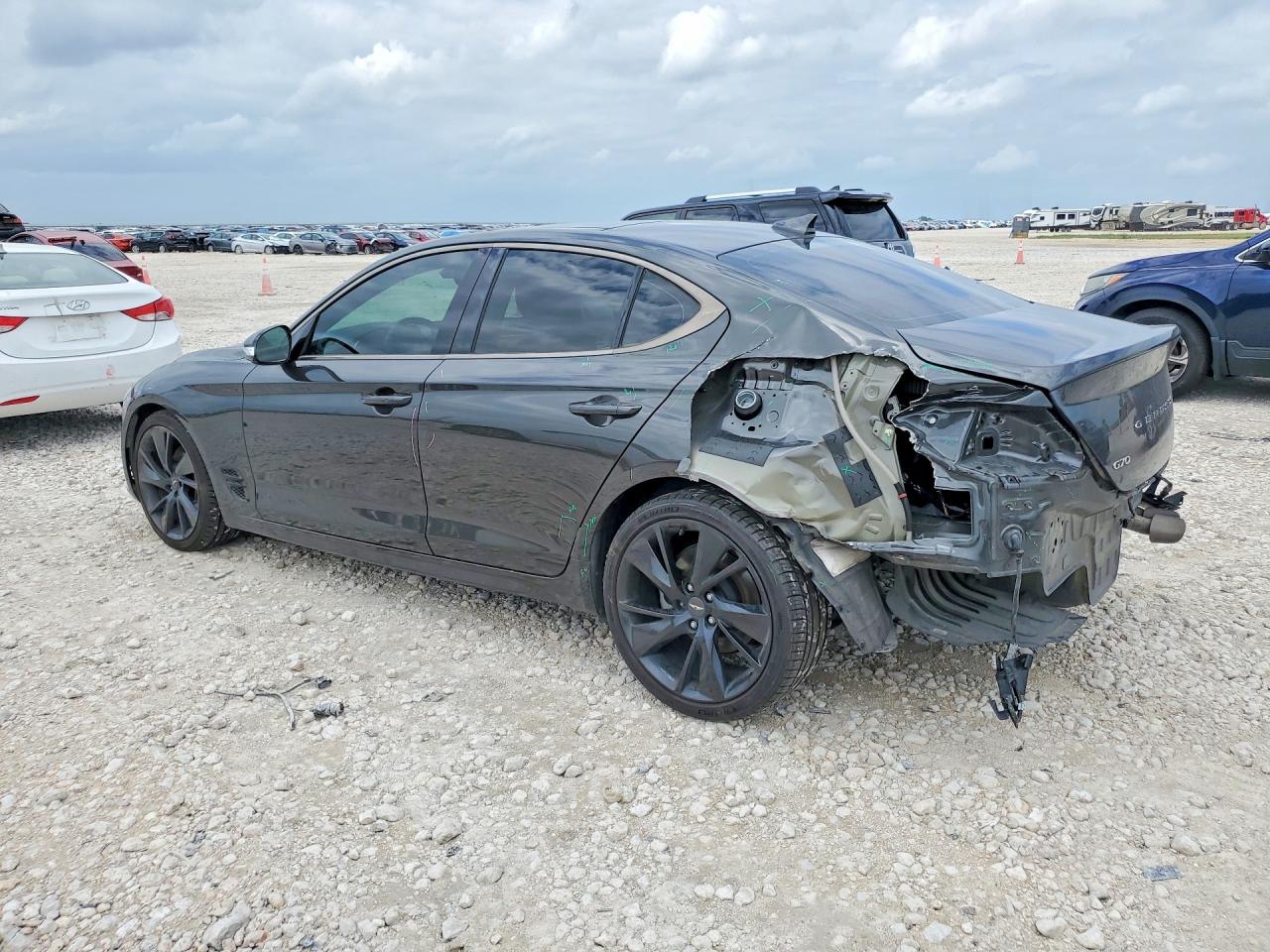 Genesis G70 2.0t