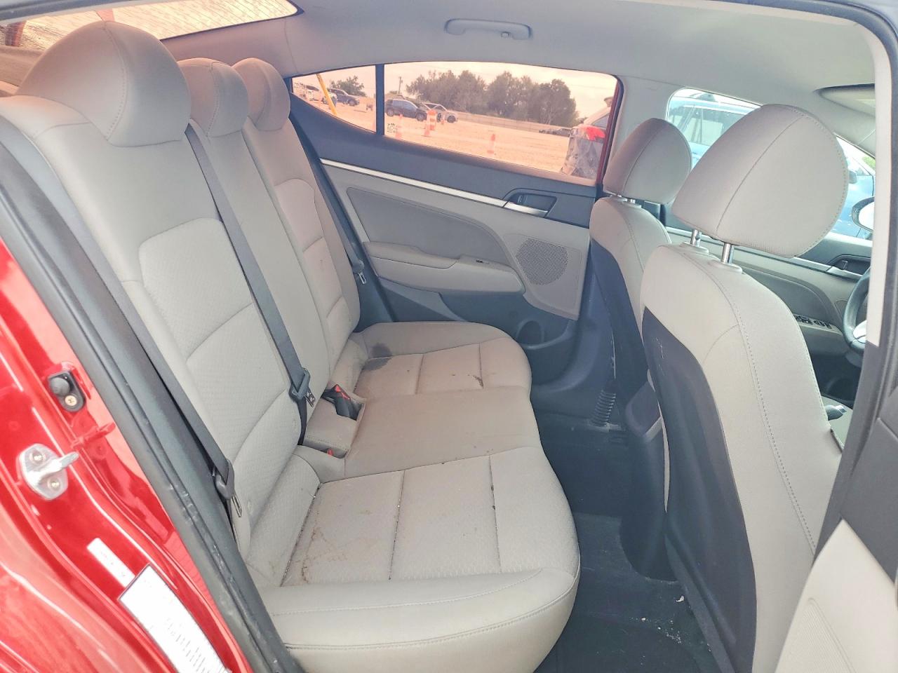 Hyundai ELANTRA Sel