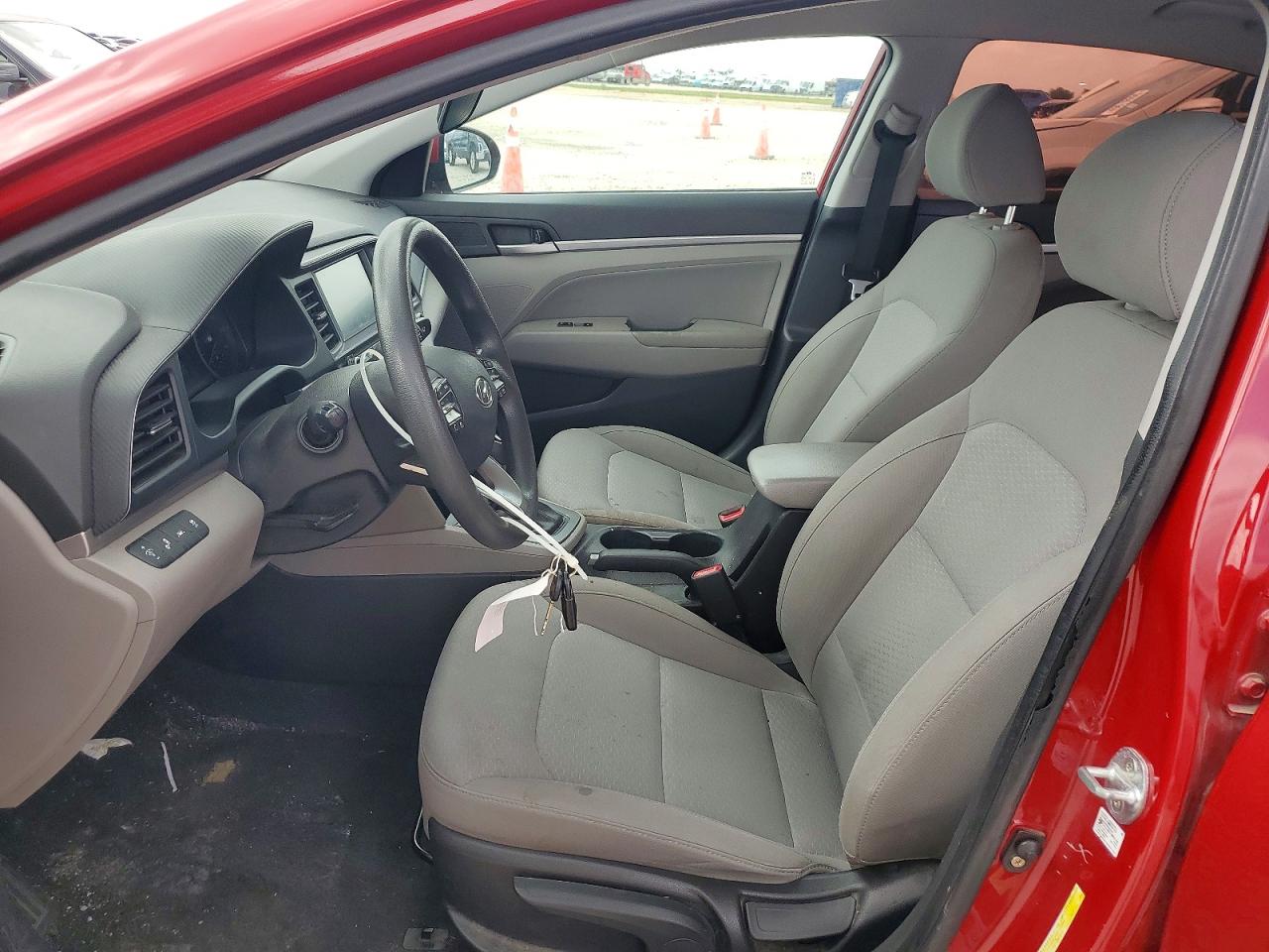 Hyundai ELANTRA Sel