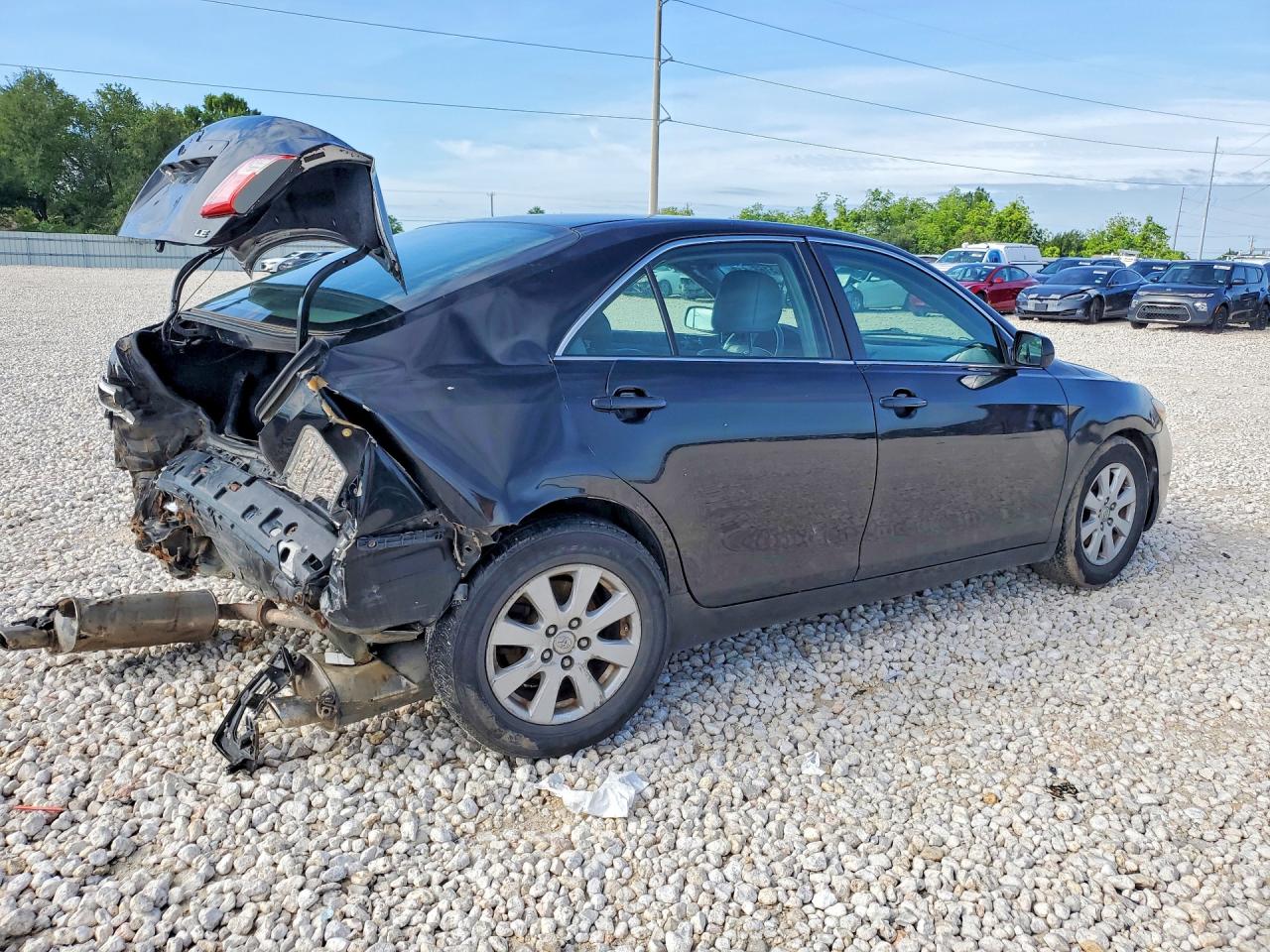 Toyota Camry Xle V6