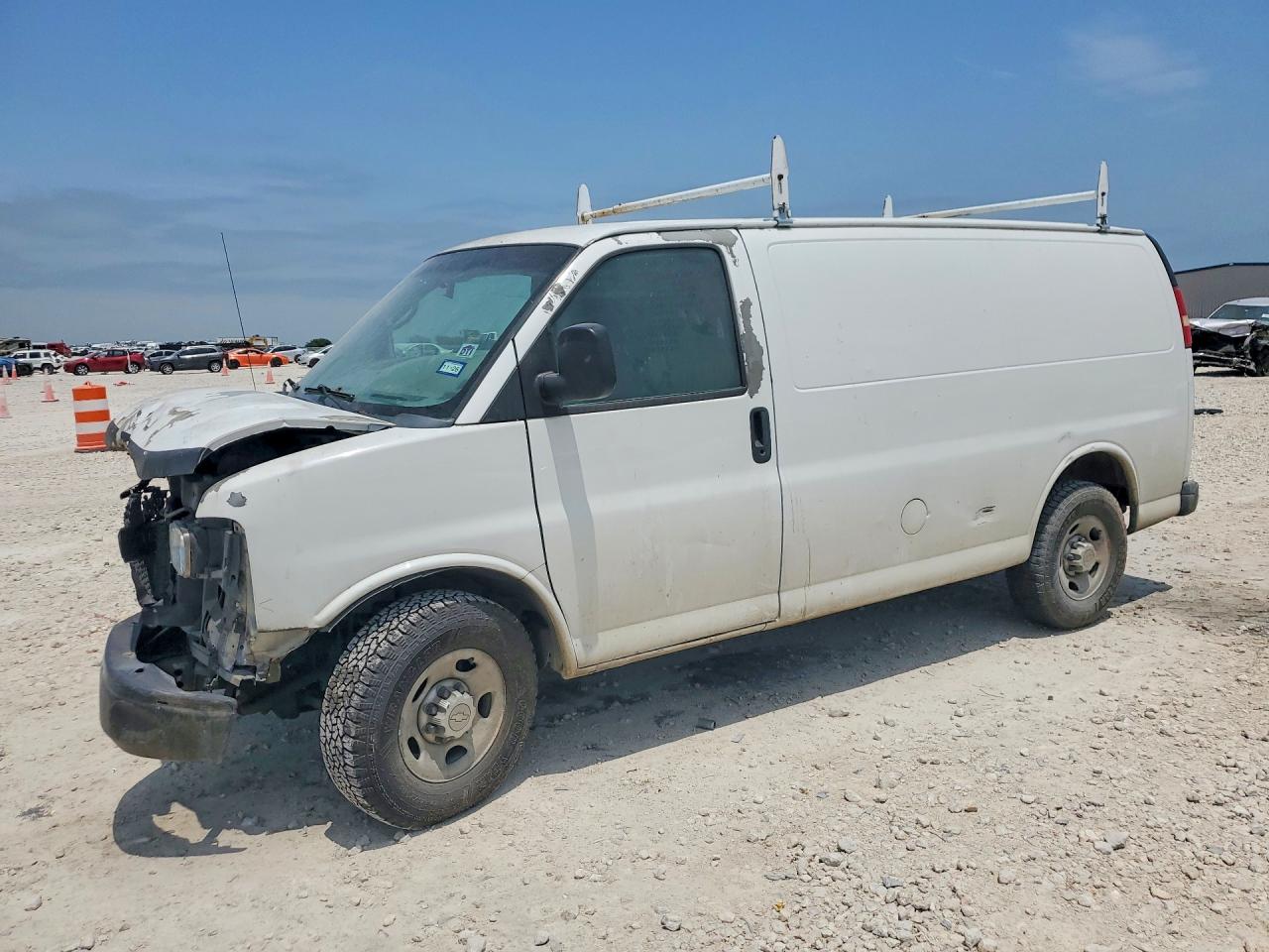 Salvage Chevrolet Express Image