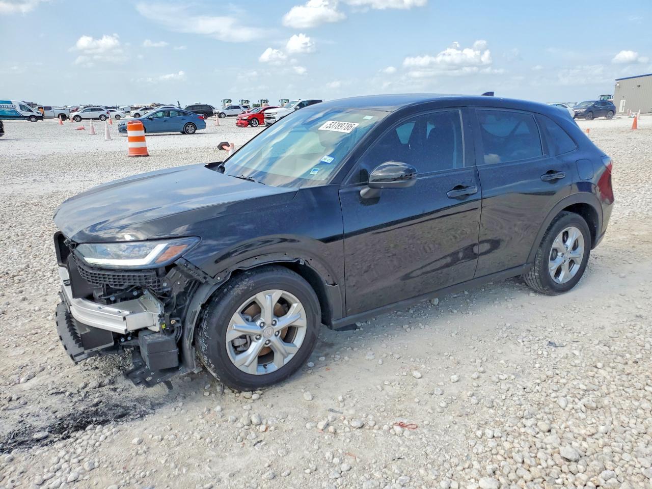 Salvage Honda HR-V Image