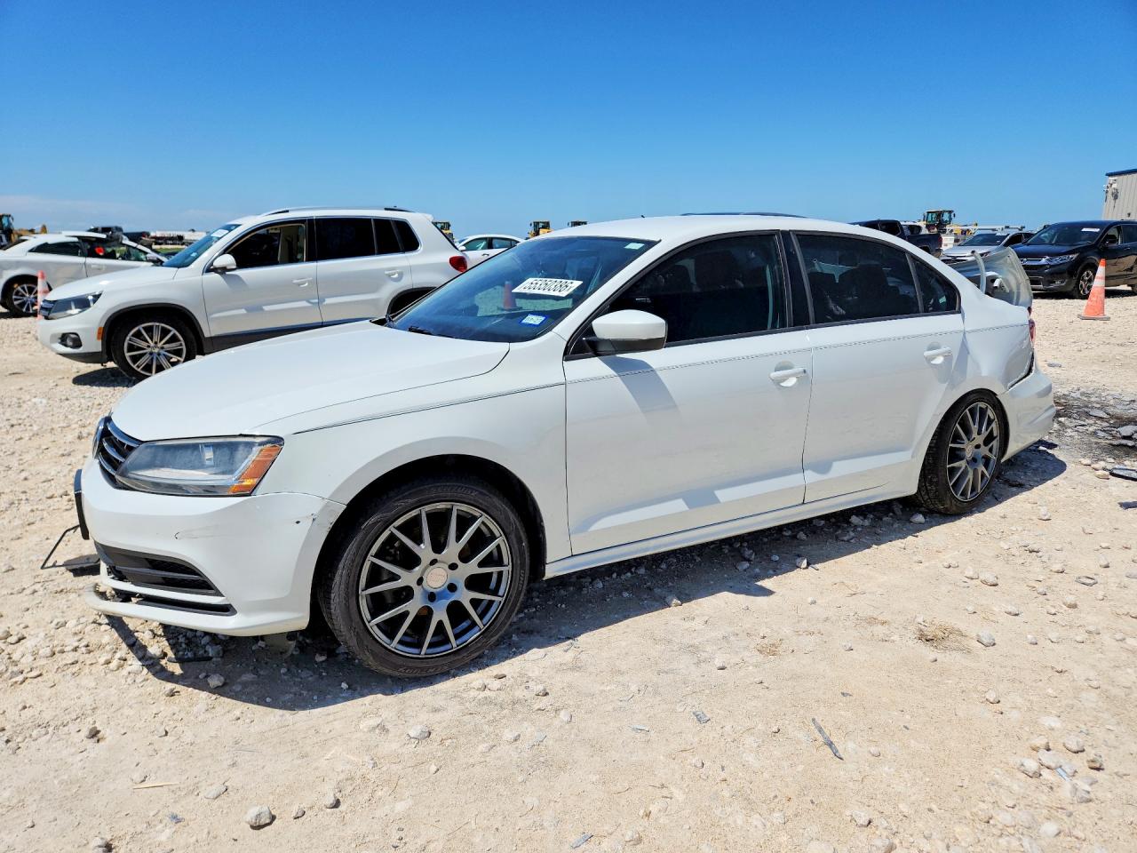 Salvage Volkswagen Jetta Image