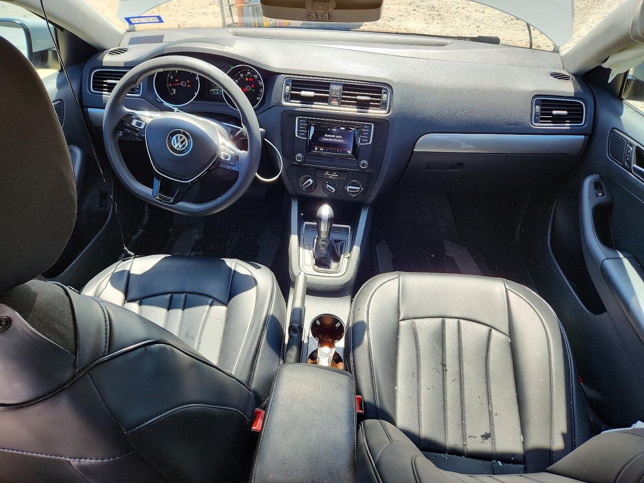 Volkswagen Jetta S