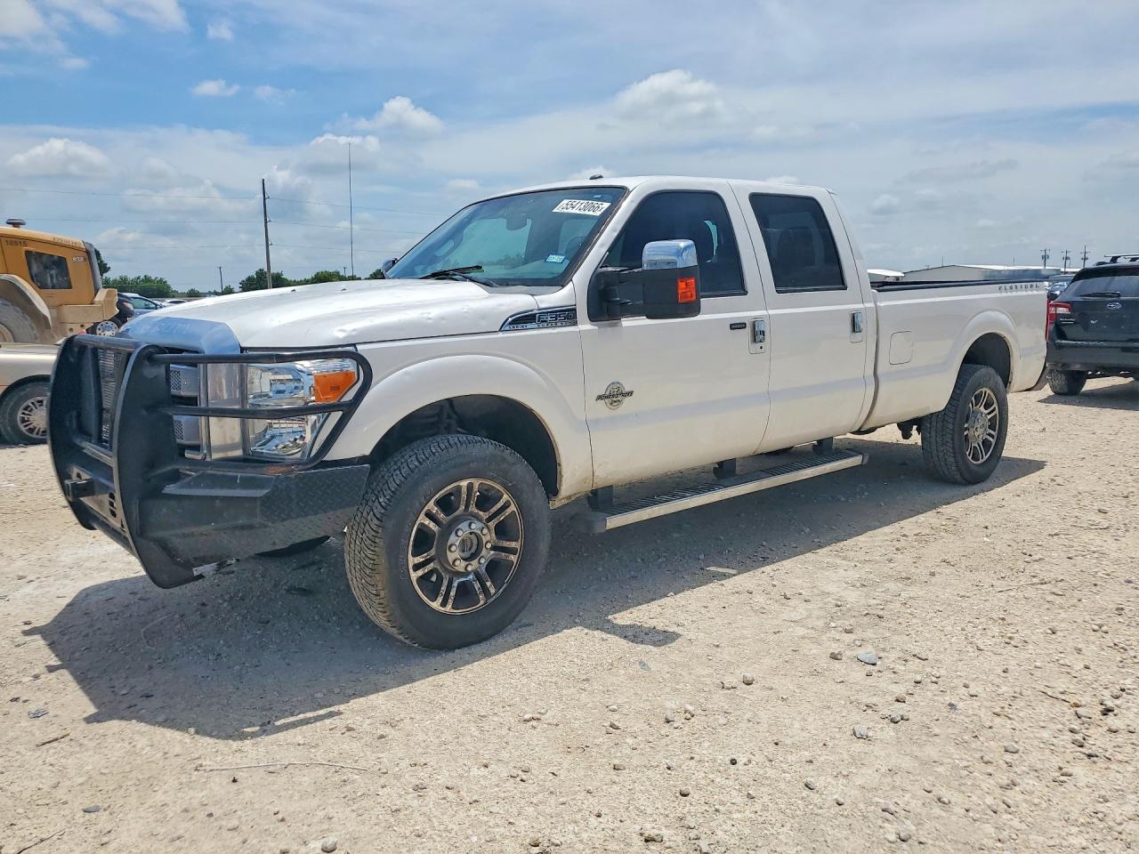 Salvage Ford F-350 Image