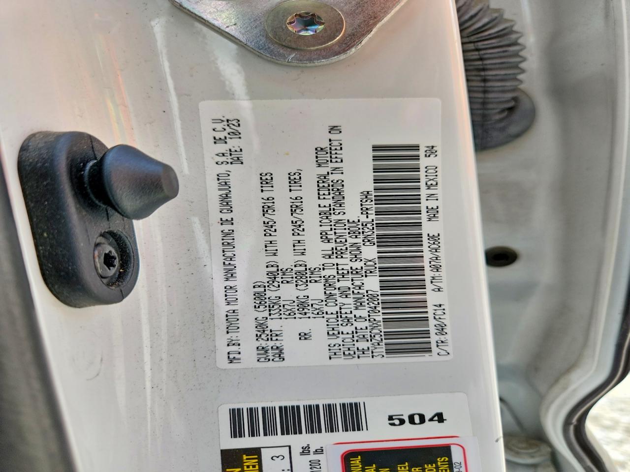 Toyota Tacoma Sr5 V6