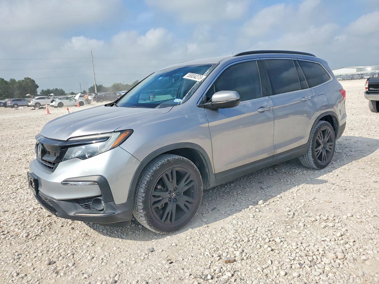 Salvage Honda Pilot Image