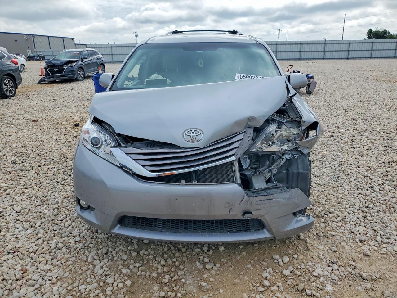 Toyota Sienna Xle 8-passenger