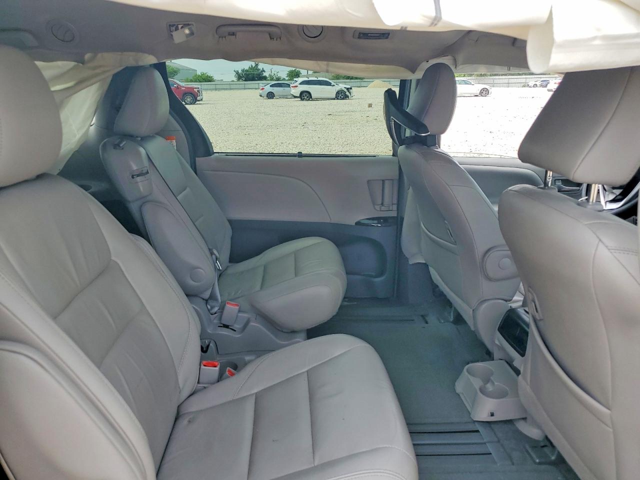 Toyota Sienna Xle 8-passenger