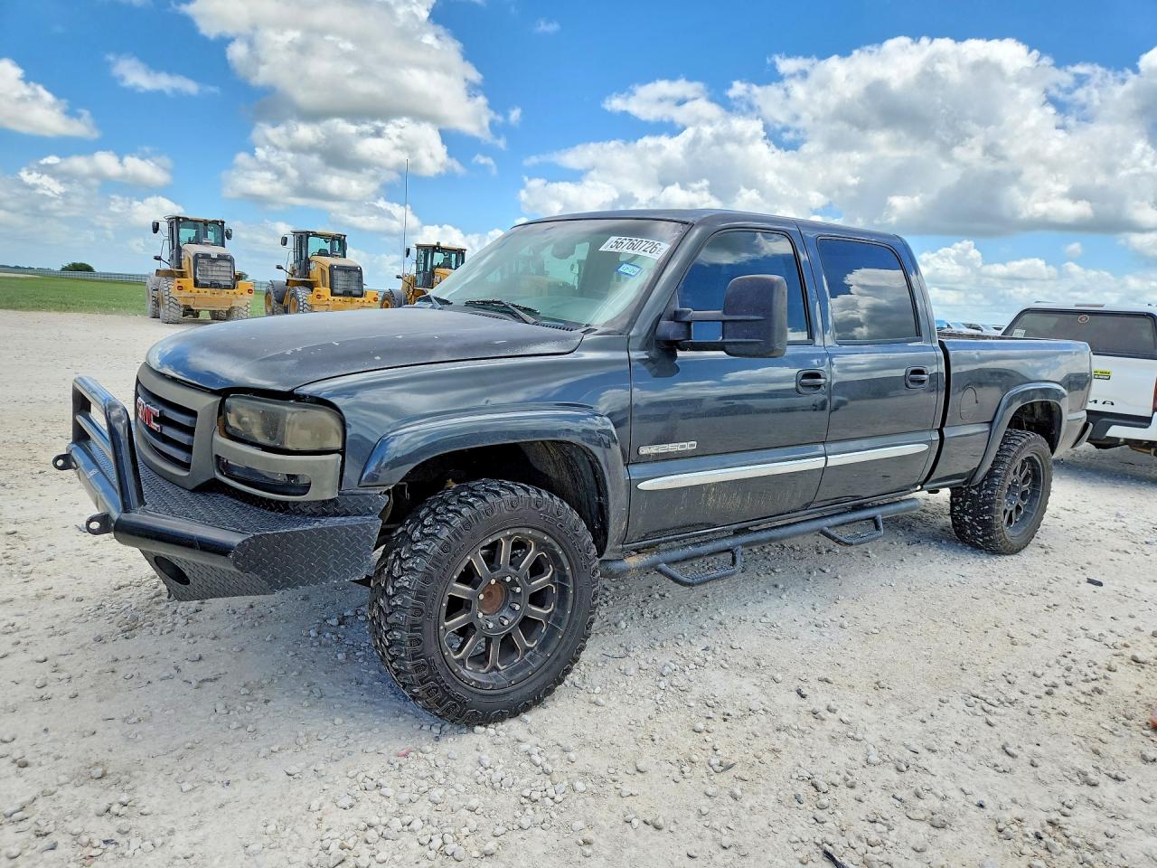 Salvage GMC Sierra Image