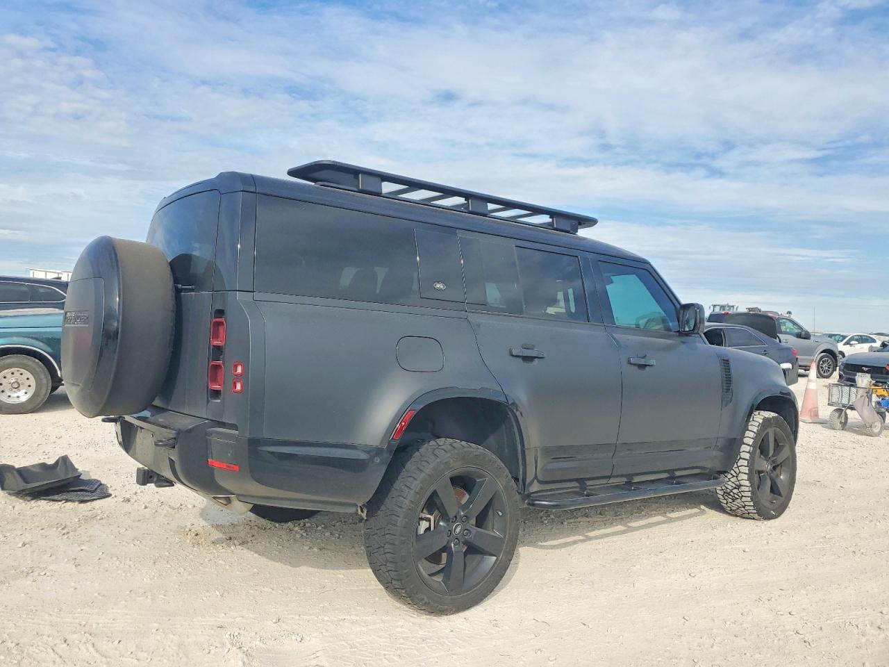 Land Rover Defender 130 X-dynamic Se
