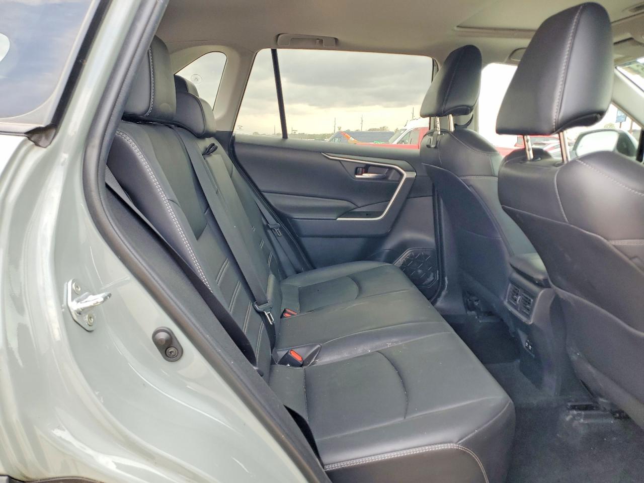 Toyota RAV4 Xle Premium