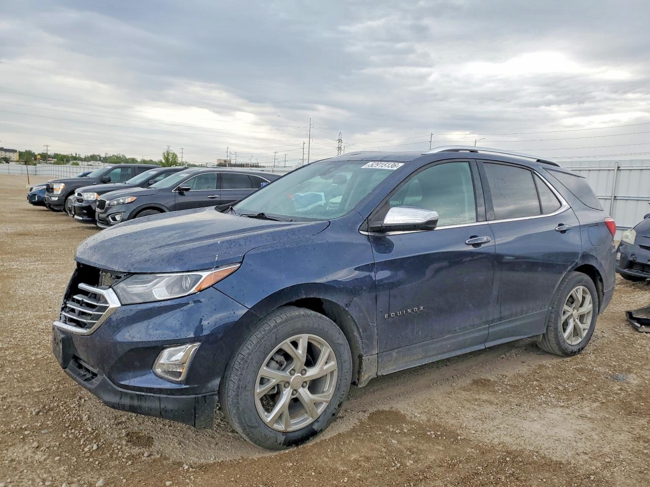 Salvage Chevrolet Equinox Image