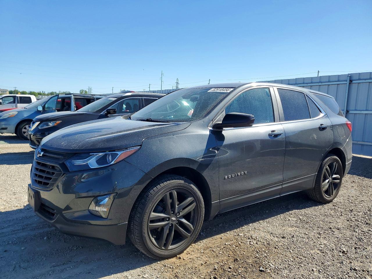 Salvage Chevrolet Equinox Image