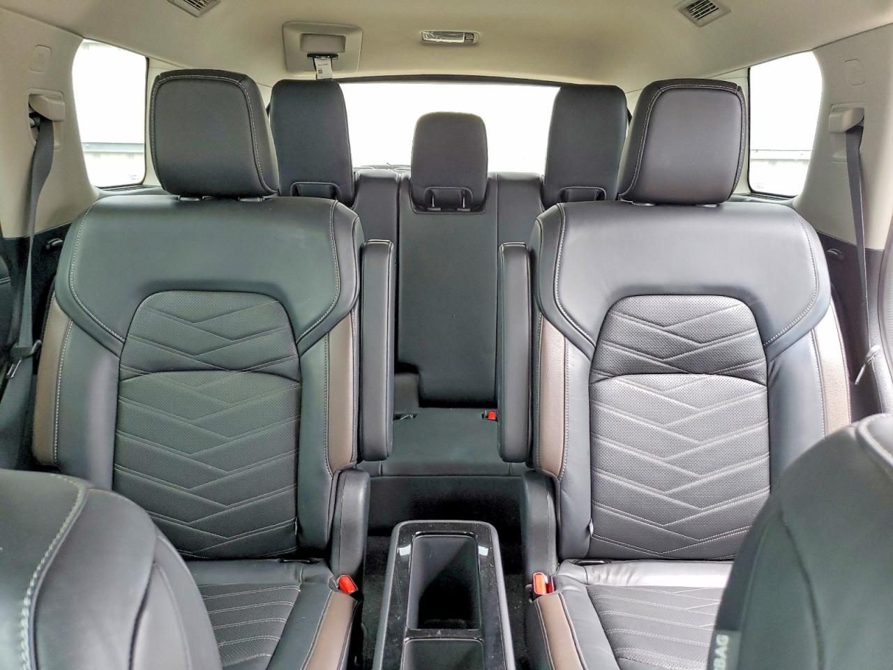 Nissan Pathfinder Platinum